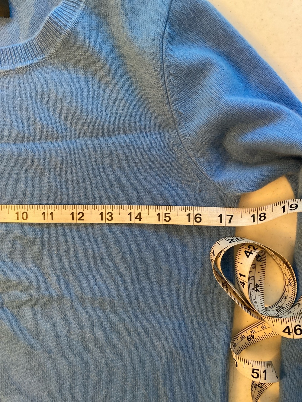 Tahari Cashmere Crewneck Sweater - Picture 3 of 4